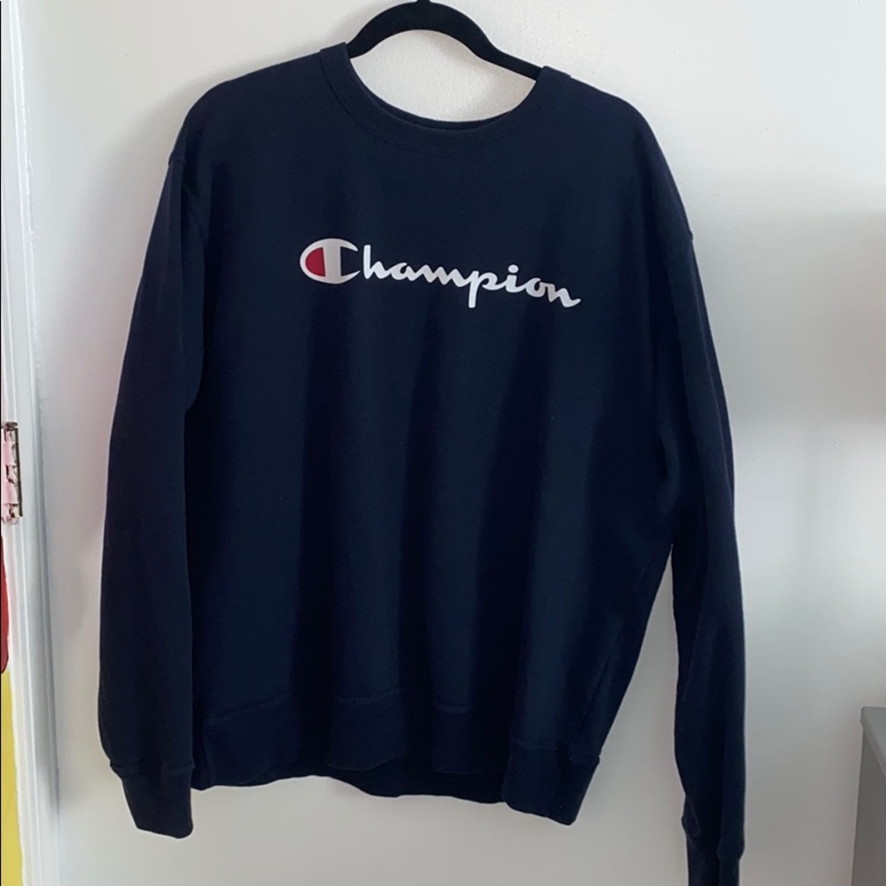 CHAMPION CREWNECK!!